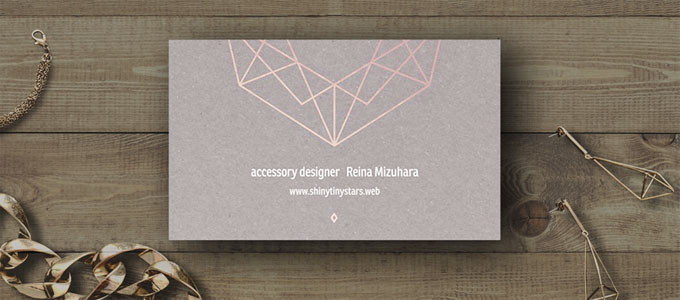 おしゃれで安い名刺作成サイト「ビスタプリント」のデザイン：幾何学模様の名刺